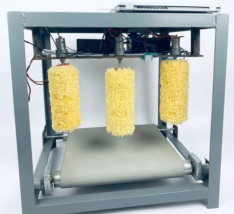 Sole N Shine shoe-cleaning device prototype